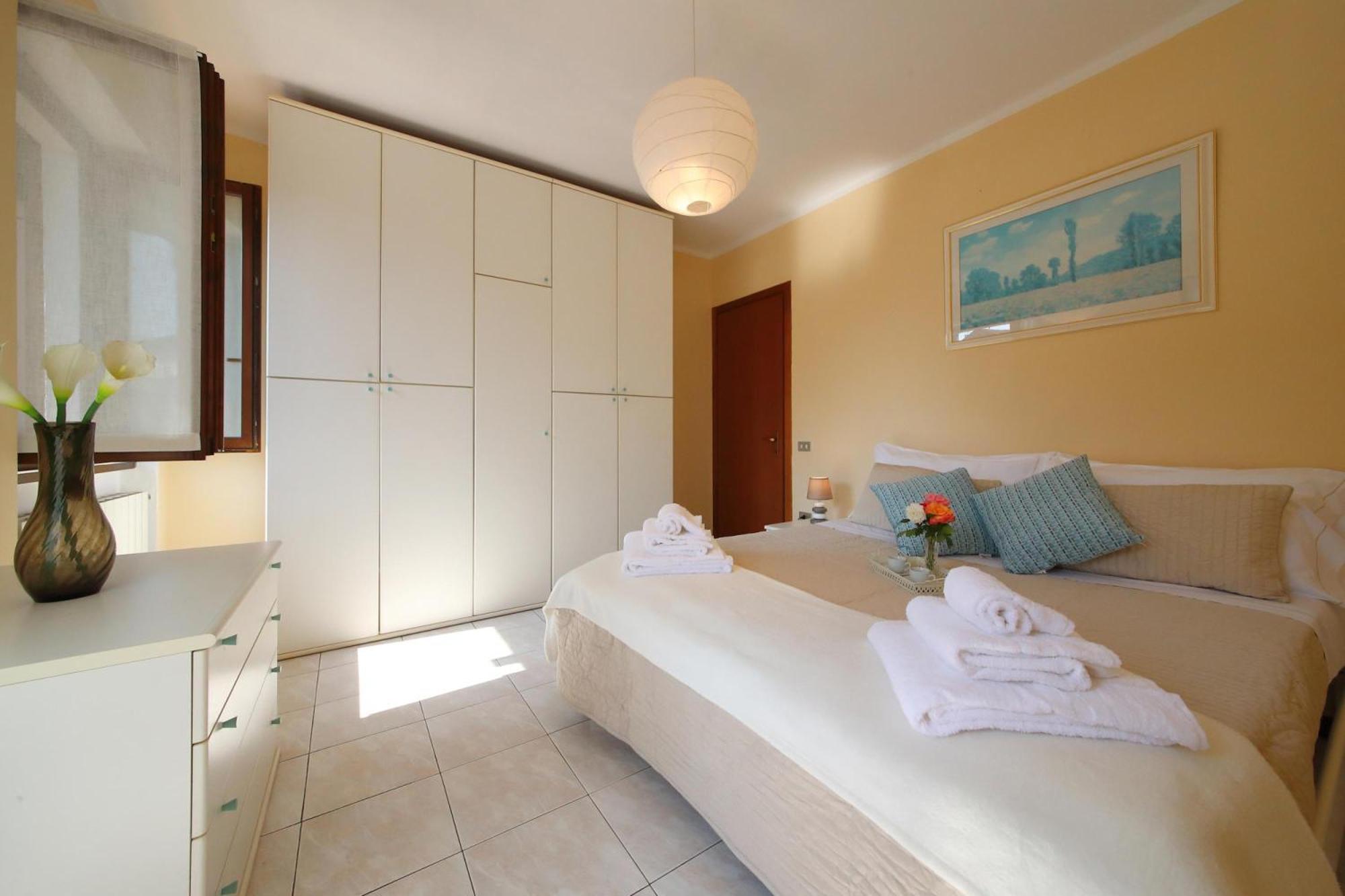 Petalo Bianco 100M From Lake - Happy Rentals Baveno Exterior foto